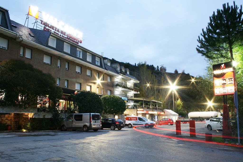 Hotel Valcarce Camino De Santiago La Portela de Valcarce Exterior photo